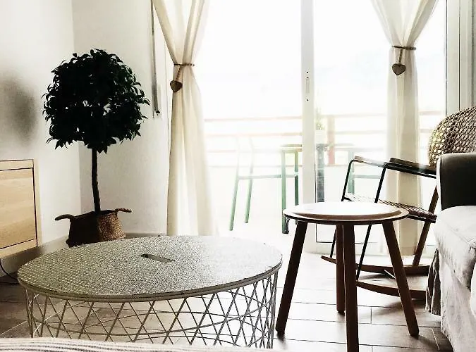 Apartment Sweethomeadeje *